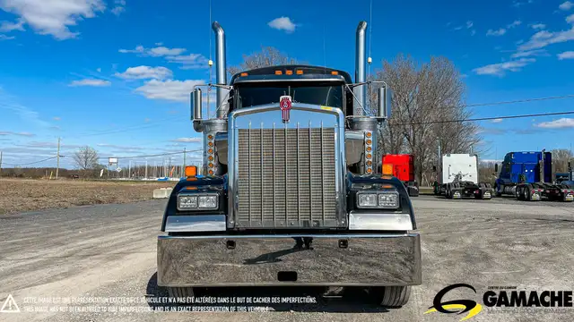 2017 KENWORTH W900L HIGHWAY / SLEEPER TRUCK / TRACTOR in Heavy Trucks in Chilliwack - Image 6