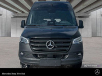 Mercedes-Benz Rive-Sud, la destination Mercedes-Benz par excellence. Bienvenue en première classe. D... (image 7)