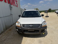 This well above average condition Kia Sportage LX V6 includes a 2.7L V6, power windows and locks, cr... (image 5)