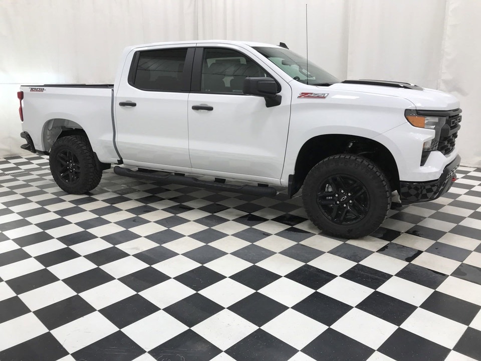  2022 Chevrolet Silverado 1500 Custom Trail Boss