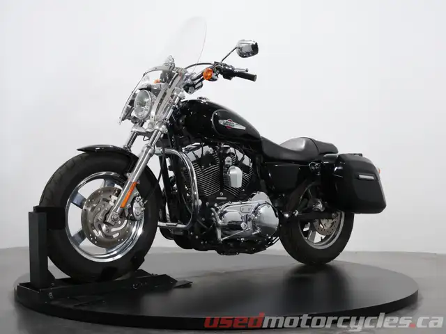 2011 Harley-Davidson® XLH1200C Sportster in Street, Cruisers & Choppers in Kelowna - Image 8