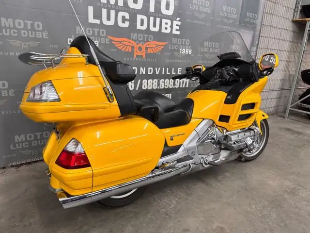 2010 Honda GL1800 Goldwing in Street, Cruisers & Choppers in Drummondville - Image 5