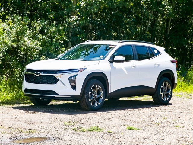 2025 Chevrolet Trax LT in Cars & Trucks in Edmonton - Image 3