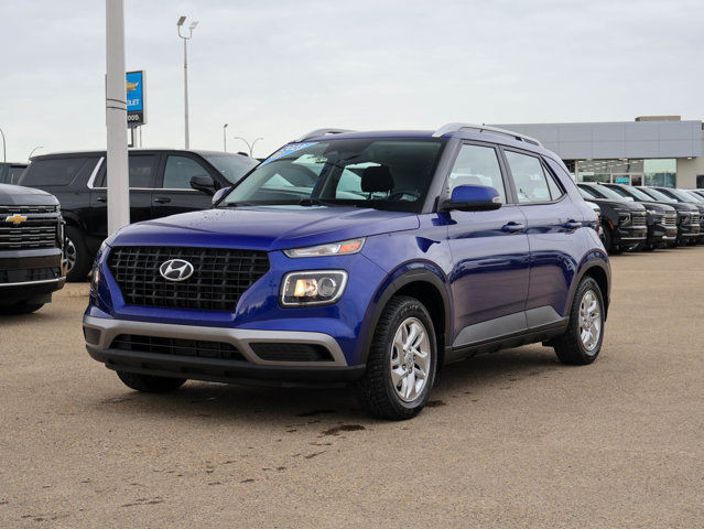 2023 Hyundai Venue Preferred IVT 1.6L in Cars & Trucks in Edmonton - Image 4