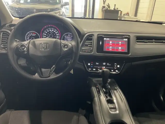 Honda HR-V LX 2RM CVT 2018 à vendre in Cars & Trucks in Laval / North Shore - Image 22