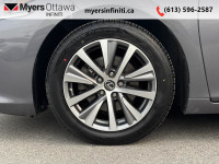 Leather Seats! Compare at $41195 - Our Price is just $39995! This 2020 Lexus ES is the mythical luxu... (image 7)