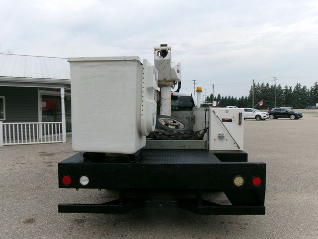 2015 Ram 5500 CUMMINS SERVICE TRUCK/WITH LIFT! in Cars & Trucks in Portage la Prairie - Image 4