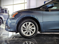 Comes equipped with: Power Mirrors, Sunroof , Shark fin antenna, Halogen Headlamps, Courtesy lights,... (image 8)
