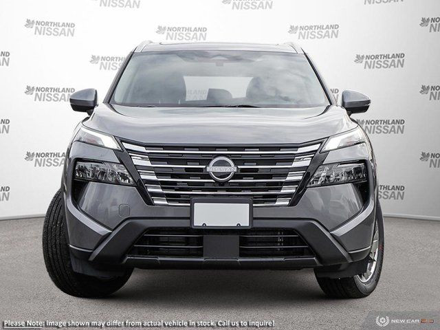  2024 Nissan Rogue SV Moonroof in Cars & Trucks in Prince George - Image 2