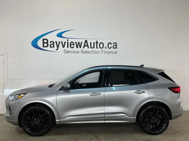 2023 Ford Escape ST-Line Elite ST-LINE ELITE/HYBRID/AWD/PANOR... in Cars & Trucks in Belleville - Image 2