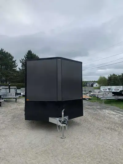 sell cargo trailer enclosed trailer remorque trailer fermé no- galvanize + also some utility galvani...