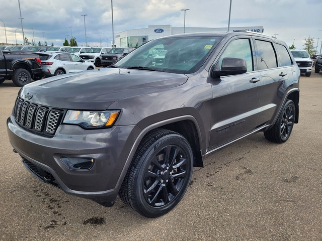 2021 Jeep Grand Cherokee in Cars & Trucks in Strathcona County