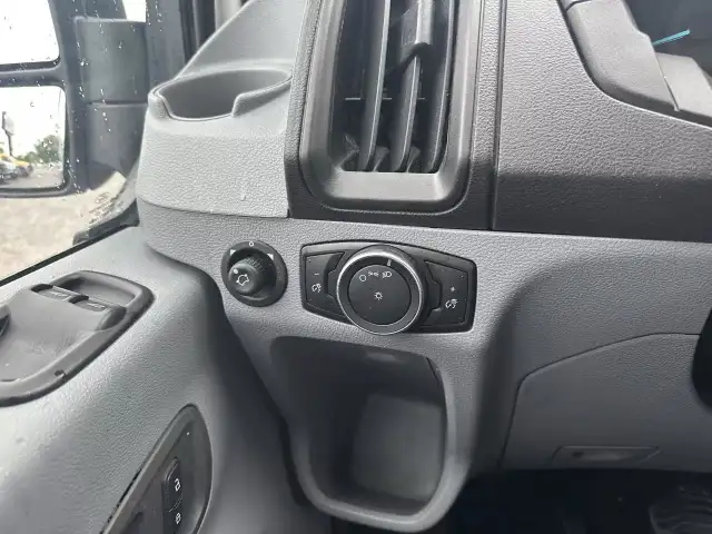 2016 FORD Transit 150 in Cars & Trucks in Laval / North Shore - Image 23