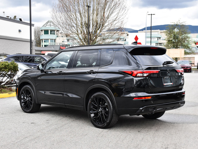 2024 Mitsubishi Outlander GT Black Edition - Full Chrome Delete in Cars & Trucks in Burnaby/New Westminster - Image 3