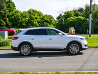 Experience refined luxury and confident performance with the 2016 Lincoln MKX Reserve, now available... (image 5)