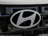 This Hyundai Santa Cruz has a durable Intercooled Turbo Regular Unleaded I-4 2.5 L/152 engine poweri... (image 8)