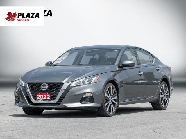 2022 Nissan Altima 2.5 Platinum | Clean Carfax | Alloy Rims in Cars & Trucks in Hamilton