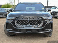 Sunroof, Cooled Seats, Premium Audio, Navigation, Wireless Charging! Whether you're drawn to its lux... (image 1)