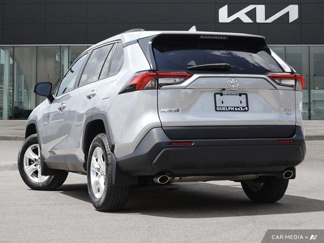 2021 Toyota RAV4 XLE | Accident Free | in Cars & Trucks in Guelph - Image 4