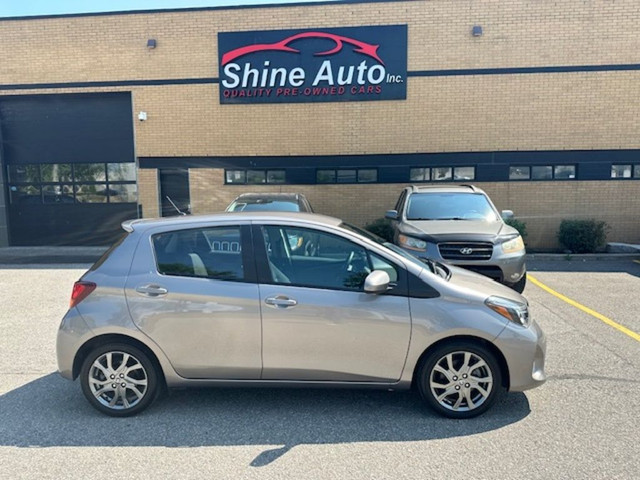 2015 Toyota Yaris SE Hatchback Sunroof Bluetooth Back-Up Cam in Cars & Trucks in Mississauga / Peel Region