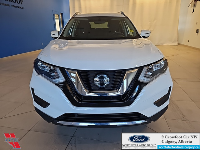 2019 Nissan Rogue AWD SV in Cars & Trucks in Calgary - Image 2