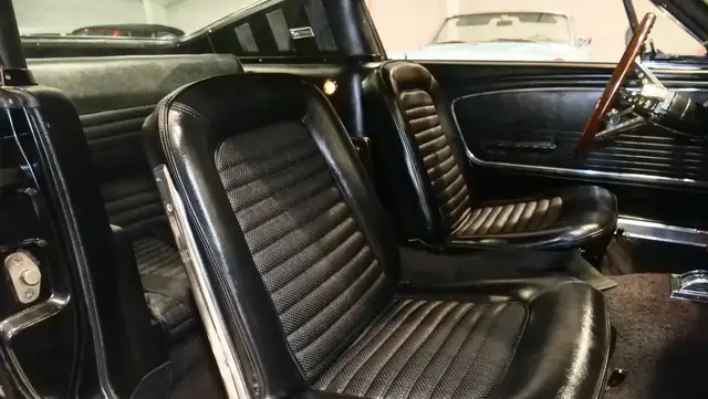 1966 Ford Mustang 2+2 Fastback in Classic Cars in London - Image 39