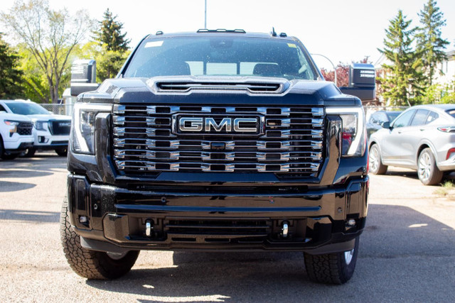 2025 GMC Sierra 3500 Denali Ultimate in Cars & Trucks in Edmonton - Image 3