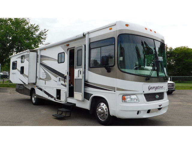  2007 Forest River Georgetown se 357TS in RVs & Motorhomes in Hamilton - Image 2