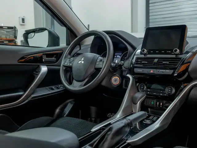 2022 Mitsubishi ECLIPSE CROSS ES 4X4 *SIEGES CHAUFF* CARPLAY BLU in Cars & Trucks in Laurentides - Image 26