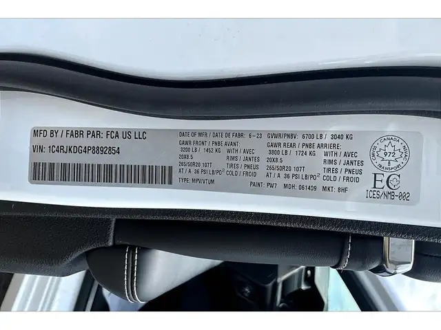 2023 Jeep Grand Cherokee L Overland 4x4 | Massage Seats | McInto in Cars & Trucks in Mississauga / Peel Region - Image 35