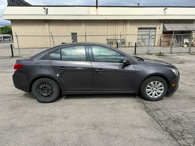 2011 Chevrolet Cruze 1LT CLEAN CARFAX in Cars & Trucks in Hamilton - Image 4