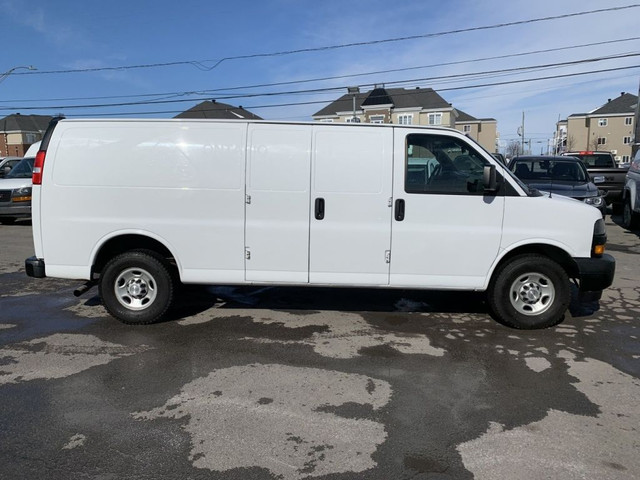 2018 Chevrolet Fourgonnette Express ALLONGER in Cars & Trucks in Laval / North Shore - Image 3