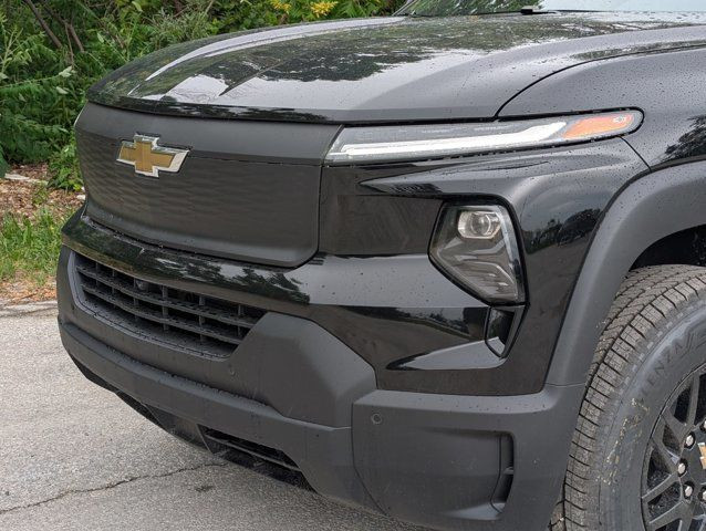 2026 Chevrolet Silverado EV Work Truck- Heated Mirrors - in Cars & Trucks in Barrie - Image 2