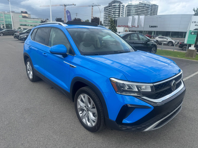 2022 Volkswagen Taos Comfortline toit * mags * 4motion in Cars & Trucks in Laval / North Shore
