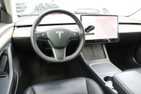 ACCIDENT FREE WELL MAINTAINED DON'T PAY EXTRA FOR SAFETY CERTIFICATION Well Maintained 2021 Tesla Mo... (image 9)