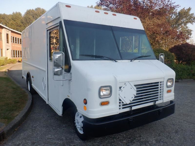 2006 Ford Econoline E-450 Utilimaster 16 Foot Cargo Step Van wit in Cars & Trucks in Richmond - Image 4