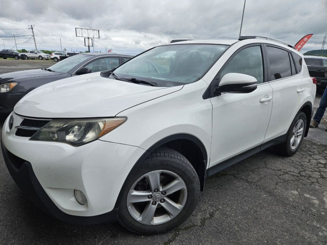 2013 Toyota RAV4 XLE in Cars & Trucks in Longueuil / South Shore
