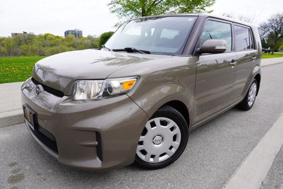  2012 Scion xB 1 OWNER / LOW KM'S /STUNNING COLOR / WELL SERVICE