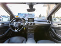 ALL WHEEL DRIVE HATCHBACK, CLEAN CARFAX! - 2.0L Engine - AWD - Automatic Transmission - Heated Seats... (image 1)