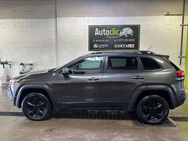  2015 Jeep Cherokee 4WD Trailhawk cuir camera de recul in Cars & Trucks in Laval / North Shore - Image 2