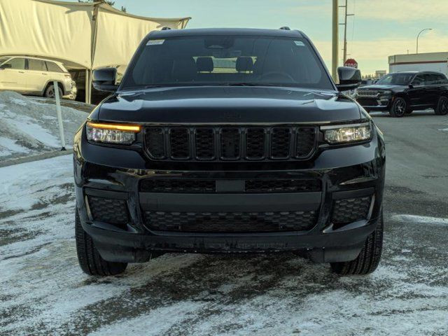 2025 Jeep Grand Cherokee L Altitude - TrailerTow Package in Cars & Trucks in Calgary - Image 2