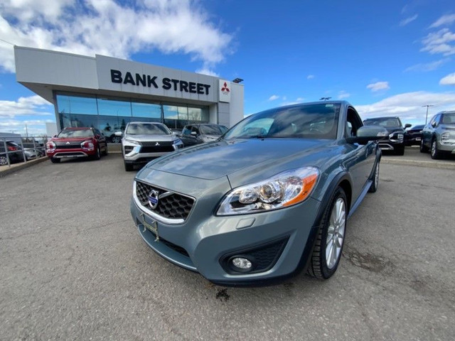 2012 Volvo C30 2dr Cpe T5 in Cars & Trucks in Ottawa - Image 2