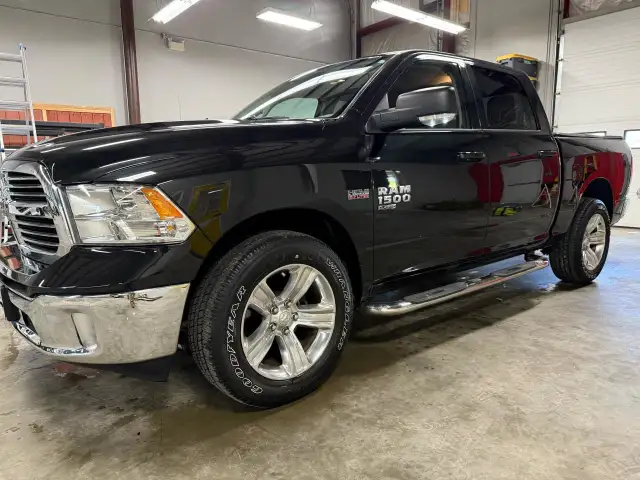 2019 RAM 1500 Classic SLT in Cars & Trucks in Owen Sound - Image 9