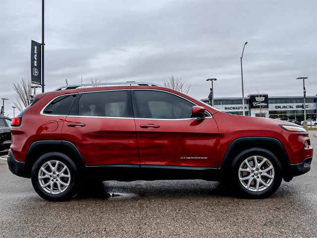 2017 Jeep Cherokee North Uconnect | Remote Entry | Heated Sea... in Cars & Trucks in London - Image 3