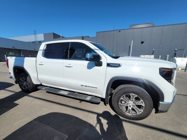 2023 GMC Sierra 1500 SLE | 5.3L | CREW CAB | BACK UP CAM in Cars & Trucks in Calgary - Image 4