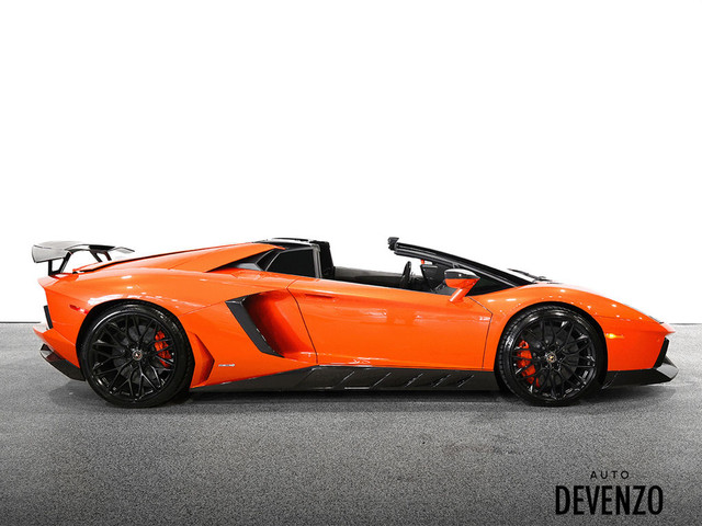 2014 Lamborghini Aventador LP700-4 Roadster Carbon Fiber Package in Cars & Trucks in Laval / North Shore - Image 4