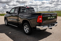 This Ram 1500 has a strong Gas/Electric V-6 3.6 L/220 engine powering this Automatic transmission. W... (image 1)