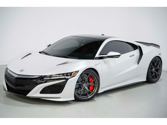  2017 Acura NSX COUPE | CARBON PACKAGE | 19 IN WHEELS in Cars & Trucks in Mississauga / Peel Region - Image 2