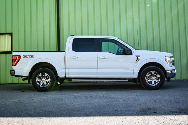 2022 Ford F-150 XLT • XTR PACKAGE • RUNNING BOARDS • PARK ASSIST in Cars & Trucks in Kingston - Image 2