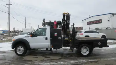 2014 FORD F-550 REG CAB WITH HIAB 077 BOOM CRANE & VMAC COMPORESSOR... AMVIC Licenced.. Financing is...